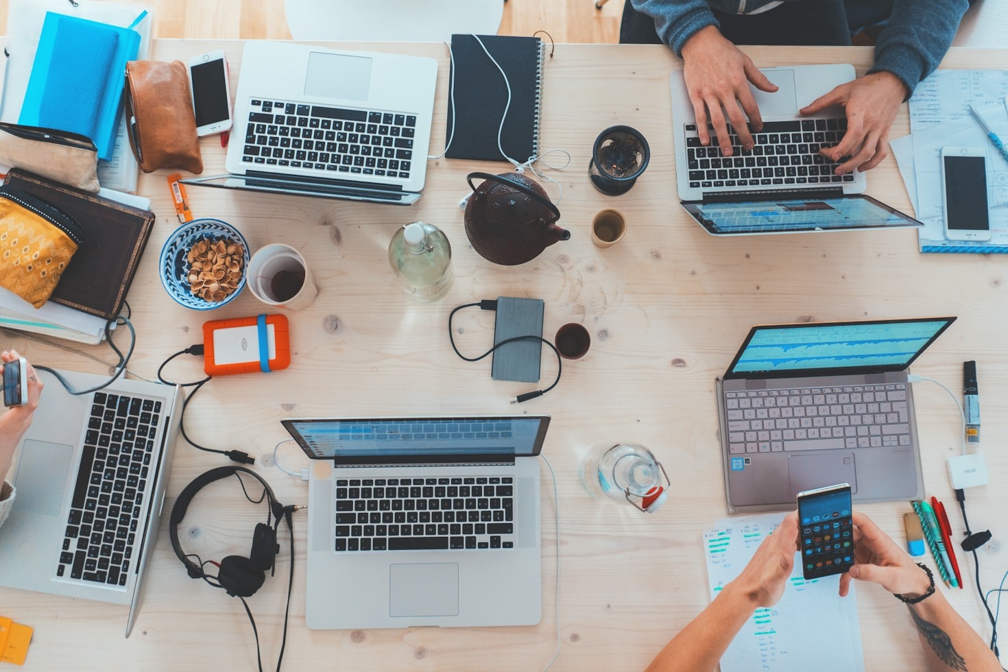 Staying Connected Made Simple and Effective